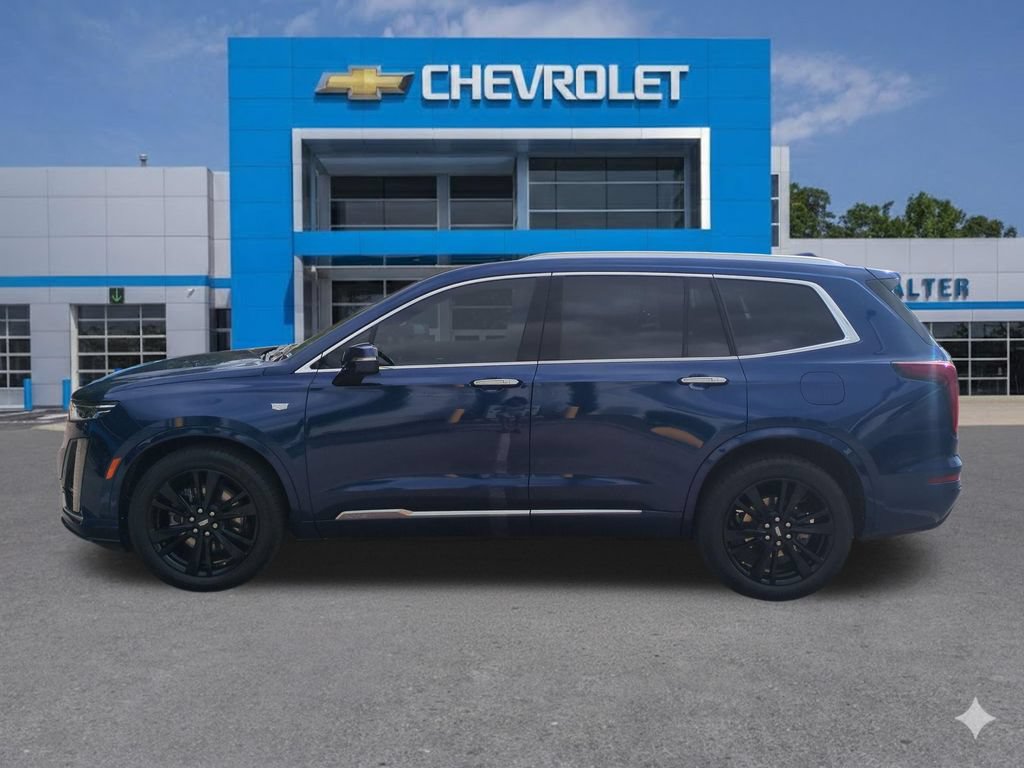 Used 2023 Cadillac XT6 Premium Luxury w/ Platinum Package AWD/4WD image 2