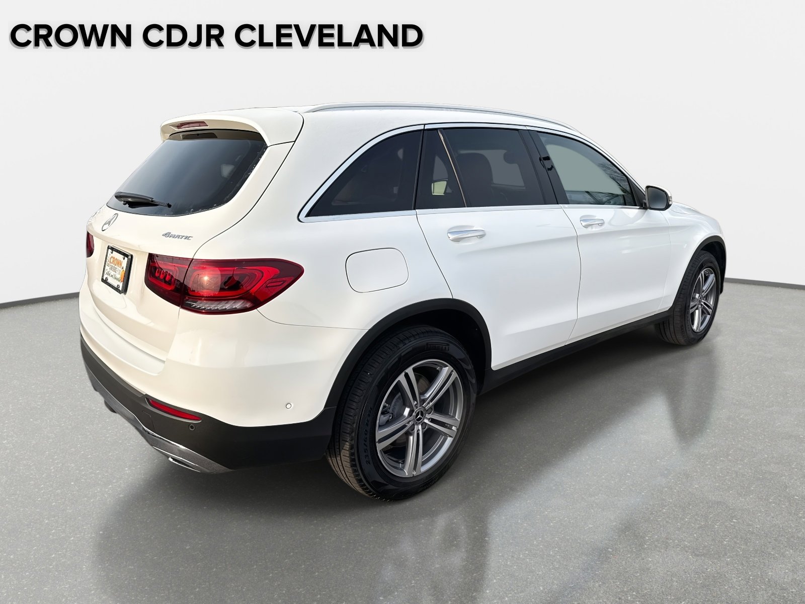 Used 2022 Mercedes-Benz GLC 300 4MATIC w/ Premium Package Lite image 4