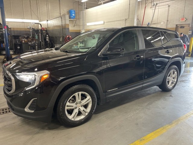 Used 2021 GMC Terrain SLE w/ LPO, Floor Liner Package image 3