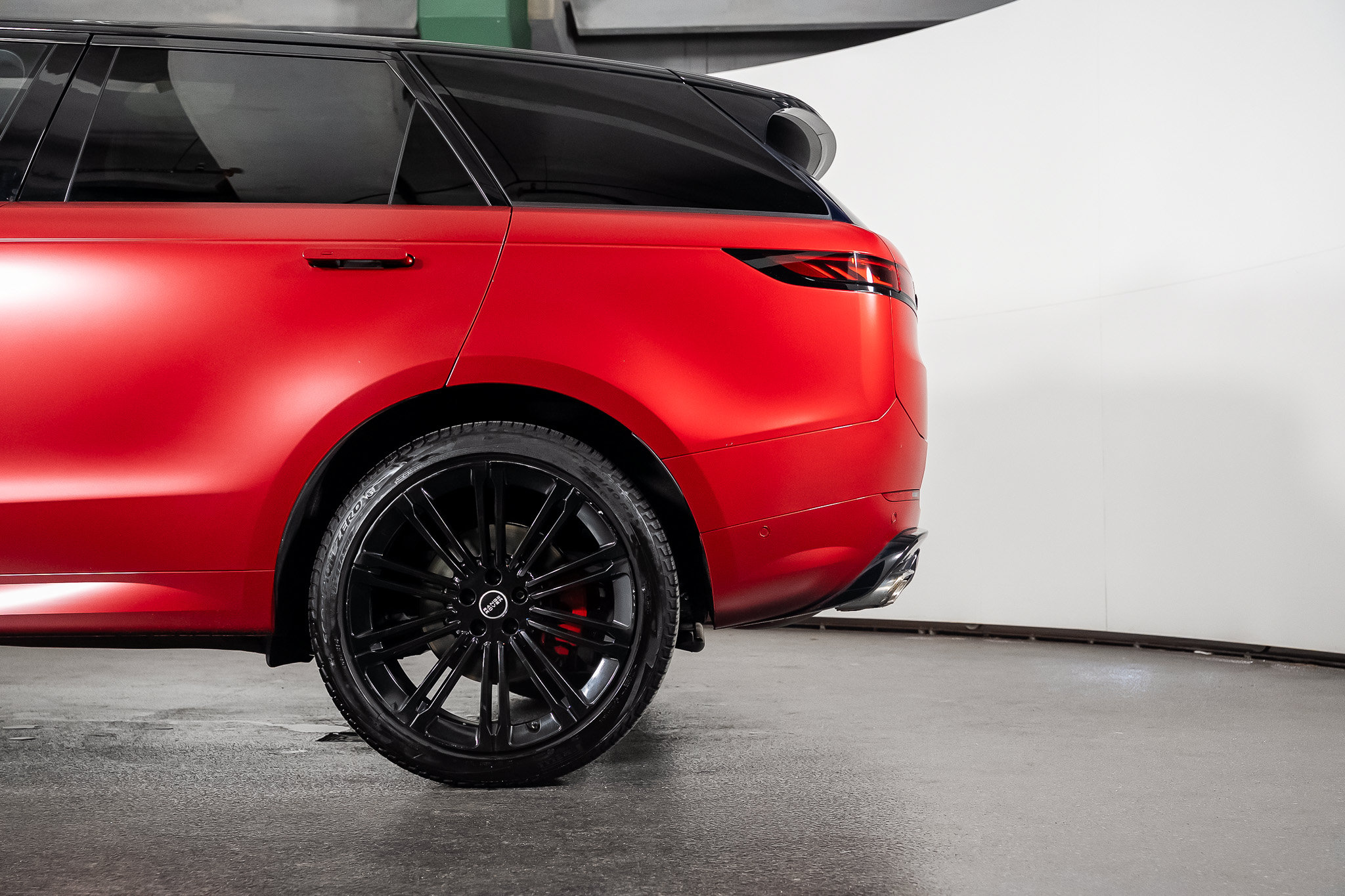 Used 2024 Land Rover Range Rover Sport Dynamic SE AWD/4WD image 18
