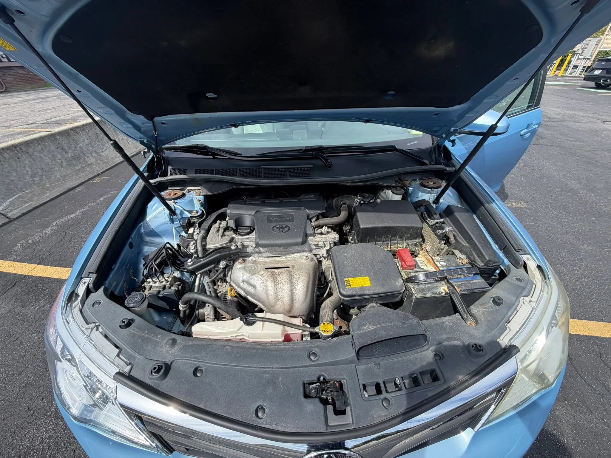 Used 2012 Toyota Camry LE FWD image 28