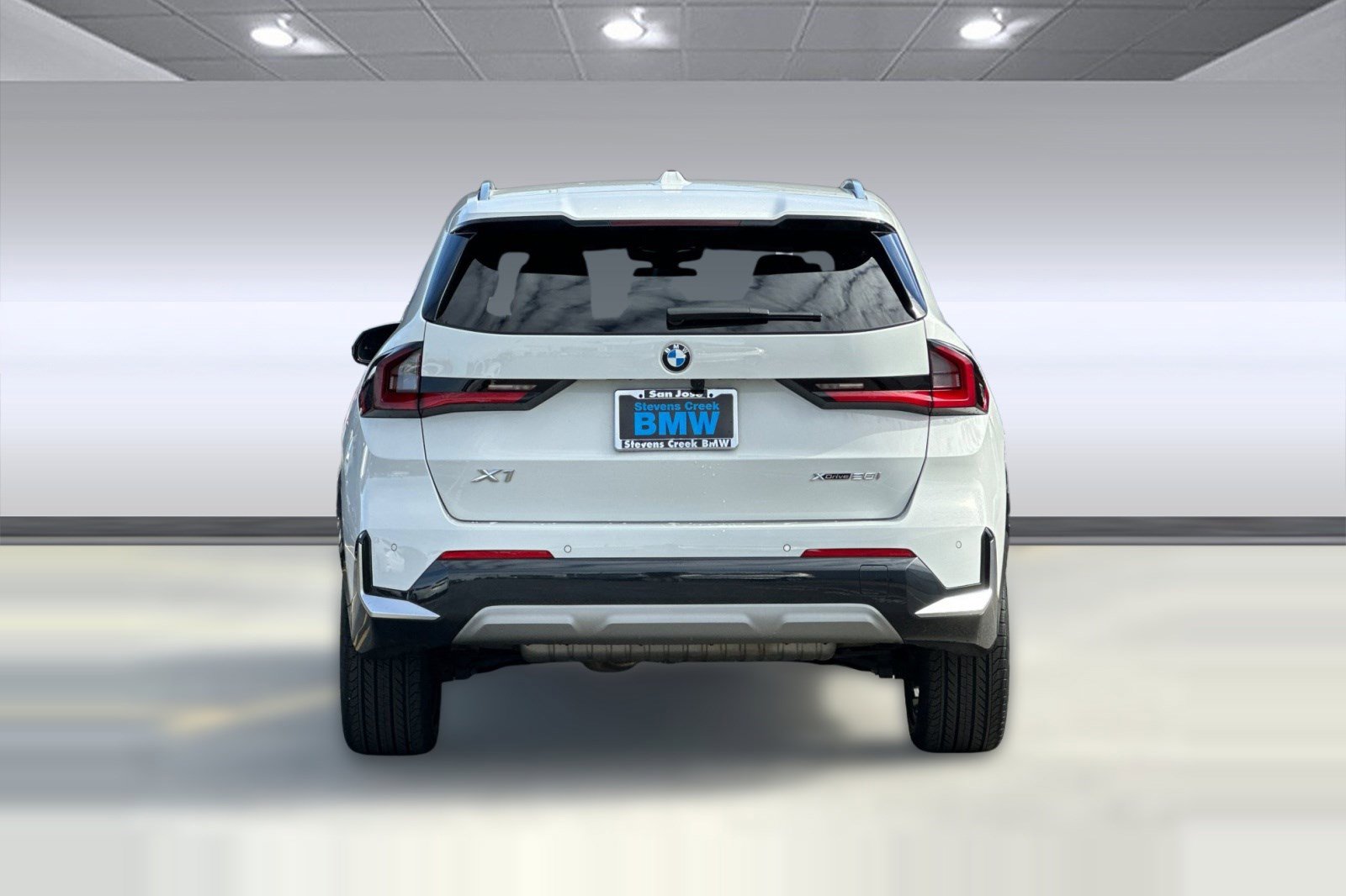 Certified 2023 BMW X1 xDrive28i image 9