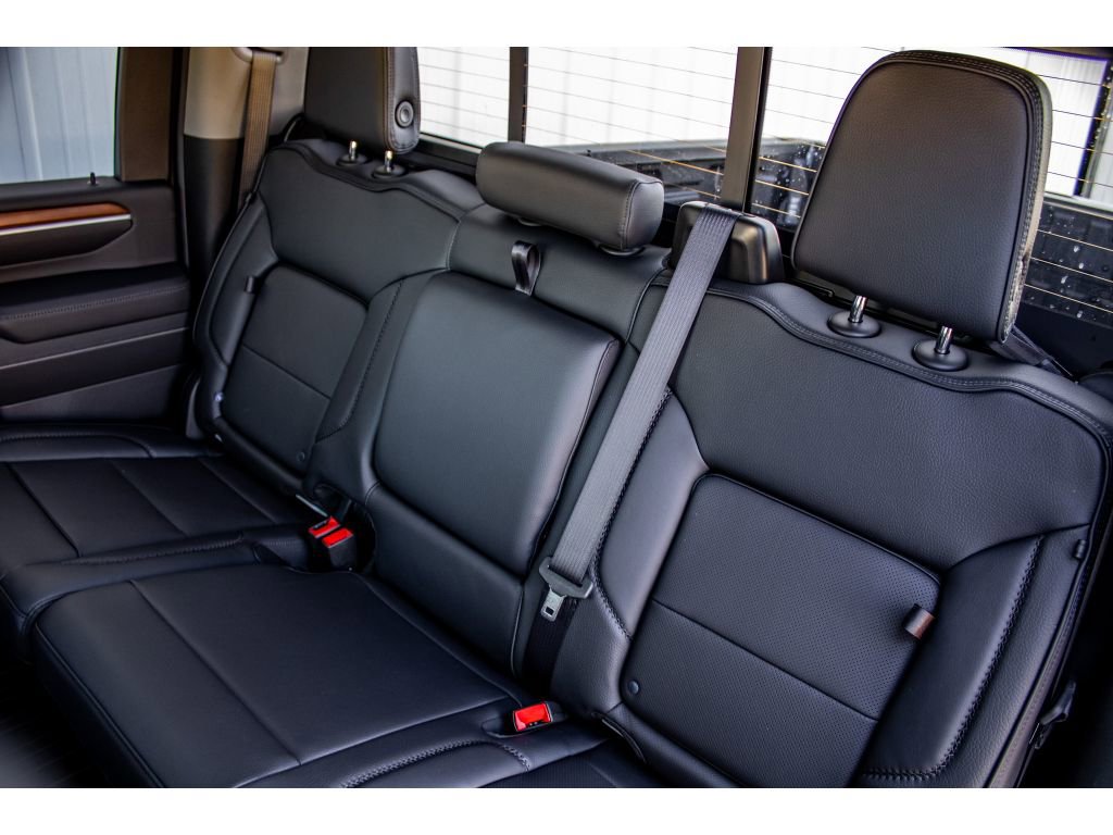 New 2026 GMC Sierra 3500 Denali w/ Denali Reserve Package image 23