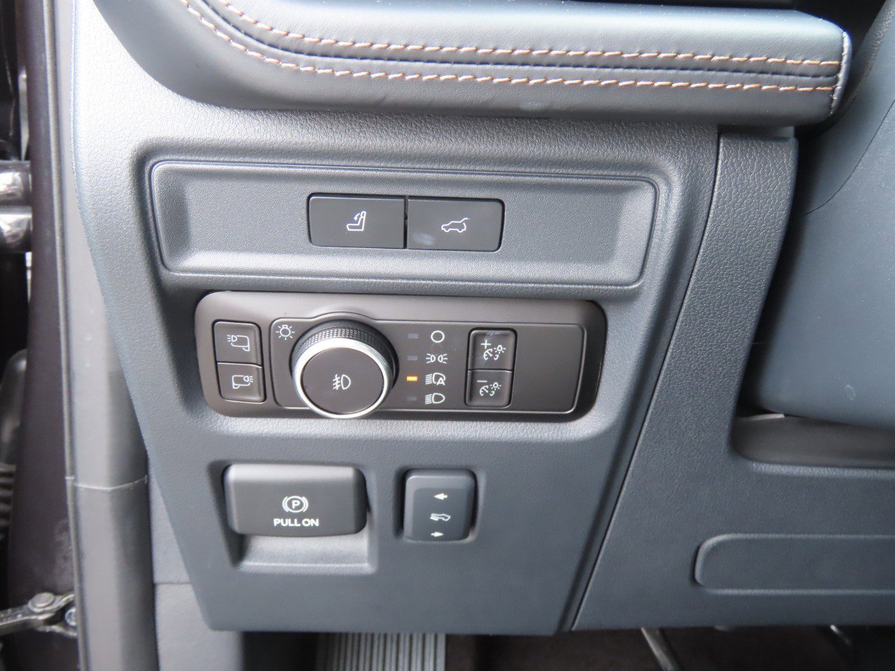 Certified 2023 Ford Expedition Platinum RWD image 26