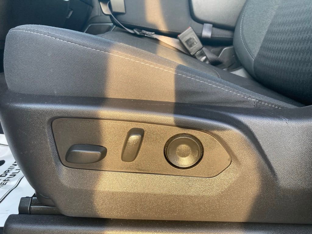 Used 2023 Chevrolet Silverado 1500 LT image 27