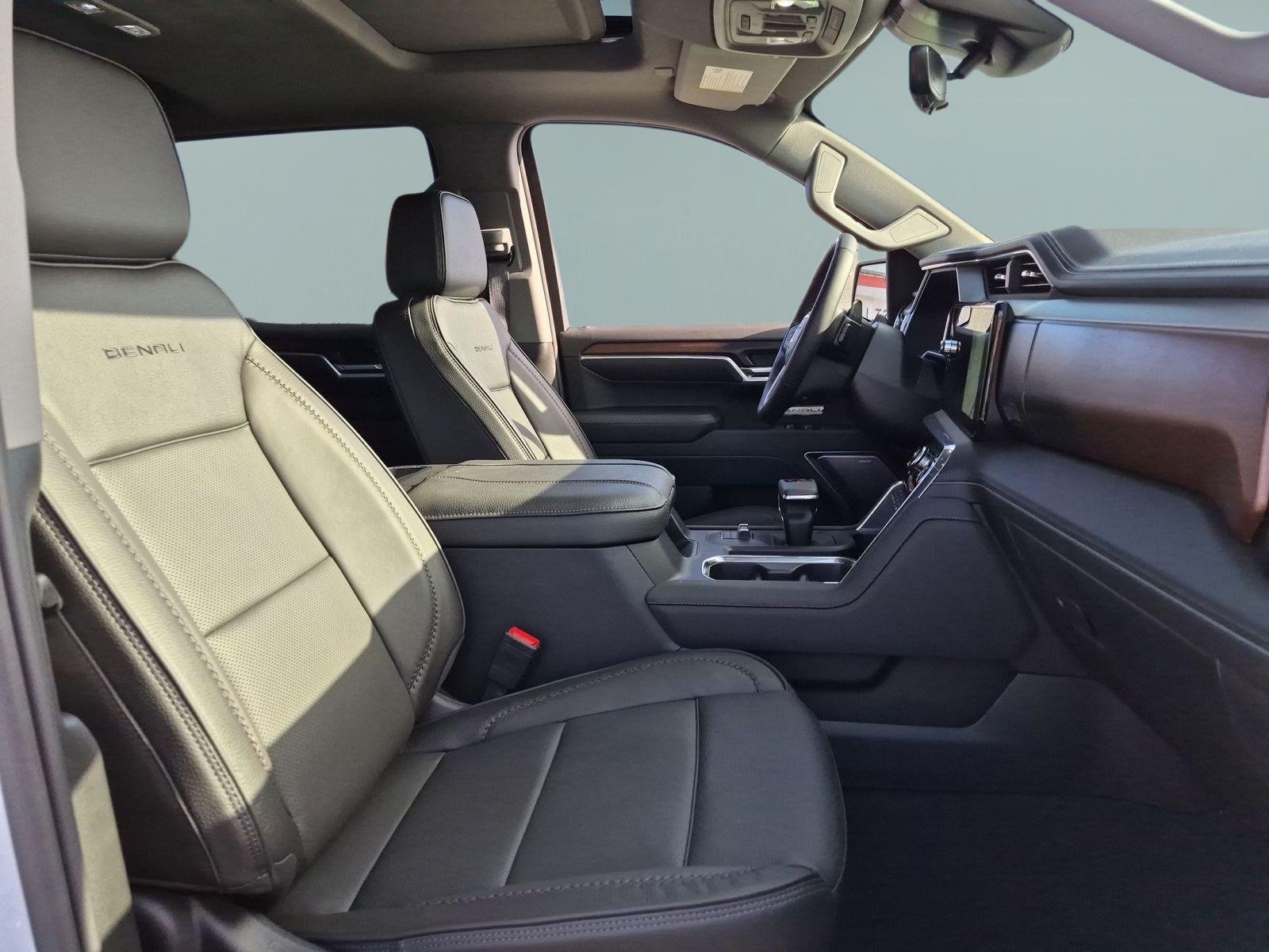 New 2026 GMC Sierra 1500 Denali AWD/4WD image 28