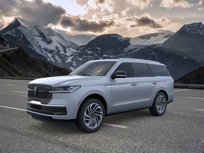 Used 2026 Lincoln Navigator Reserve AWD/4WD image 1