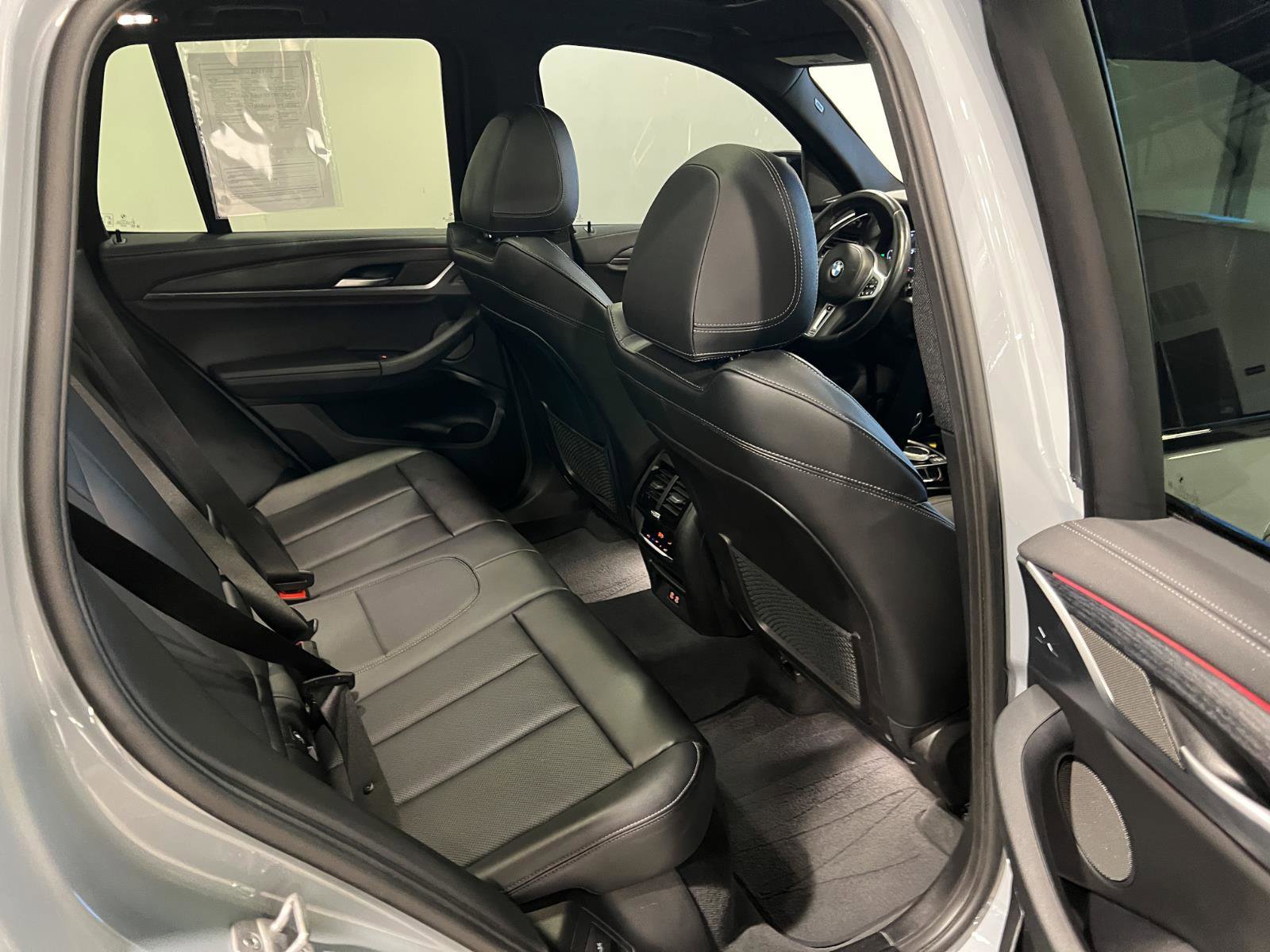 Used 2022 BMW X3 M40i w/ Premium Package image 38