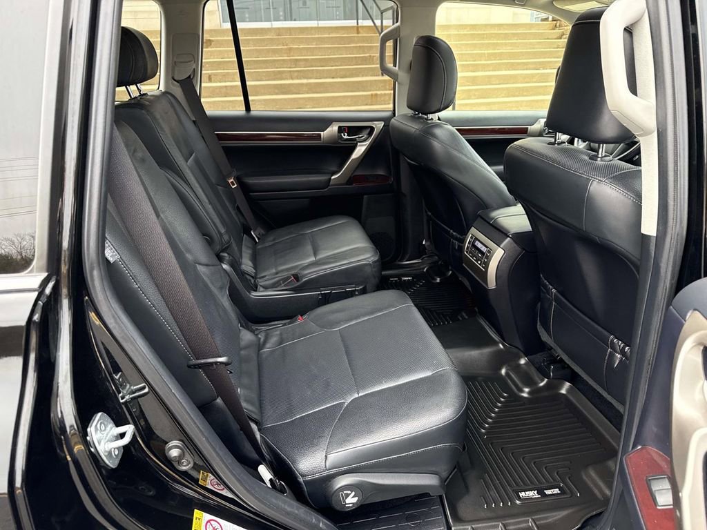 Used 2019 Lexus GX 460 Premium image 13