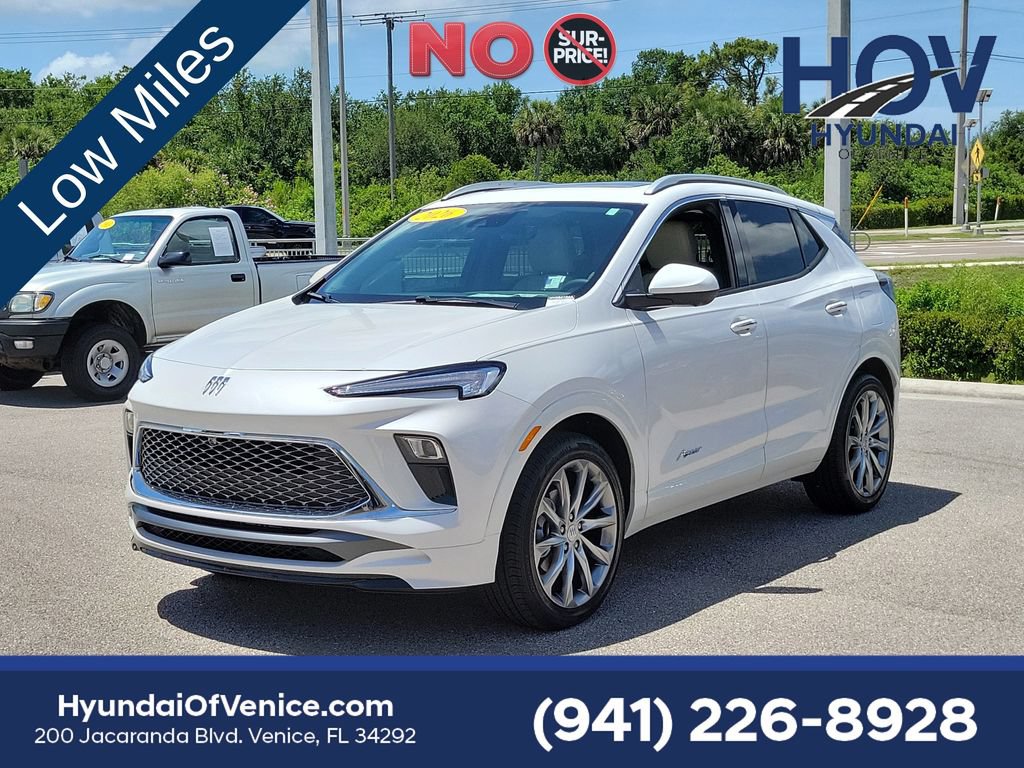 Used 2026 Buick Encore GX Avenir w/ Avenir Technology Package FWD image 4