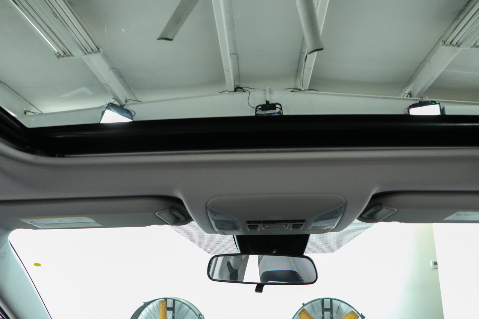 Used 2022 Toyota RAV4 XLE Premium FWD image 21