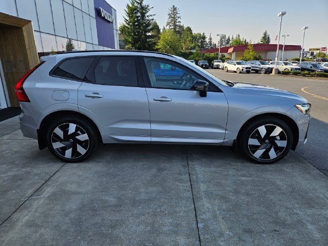 Certified 2024 Volvo XC60 T8 Plus w/ Protection Package Premier AWD/4WD image 4