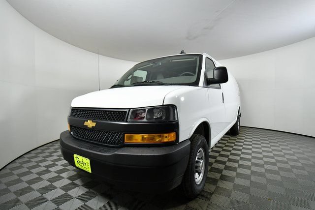 New 2025 Chevrolet Express 3500 Extended RWD image 6