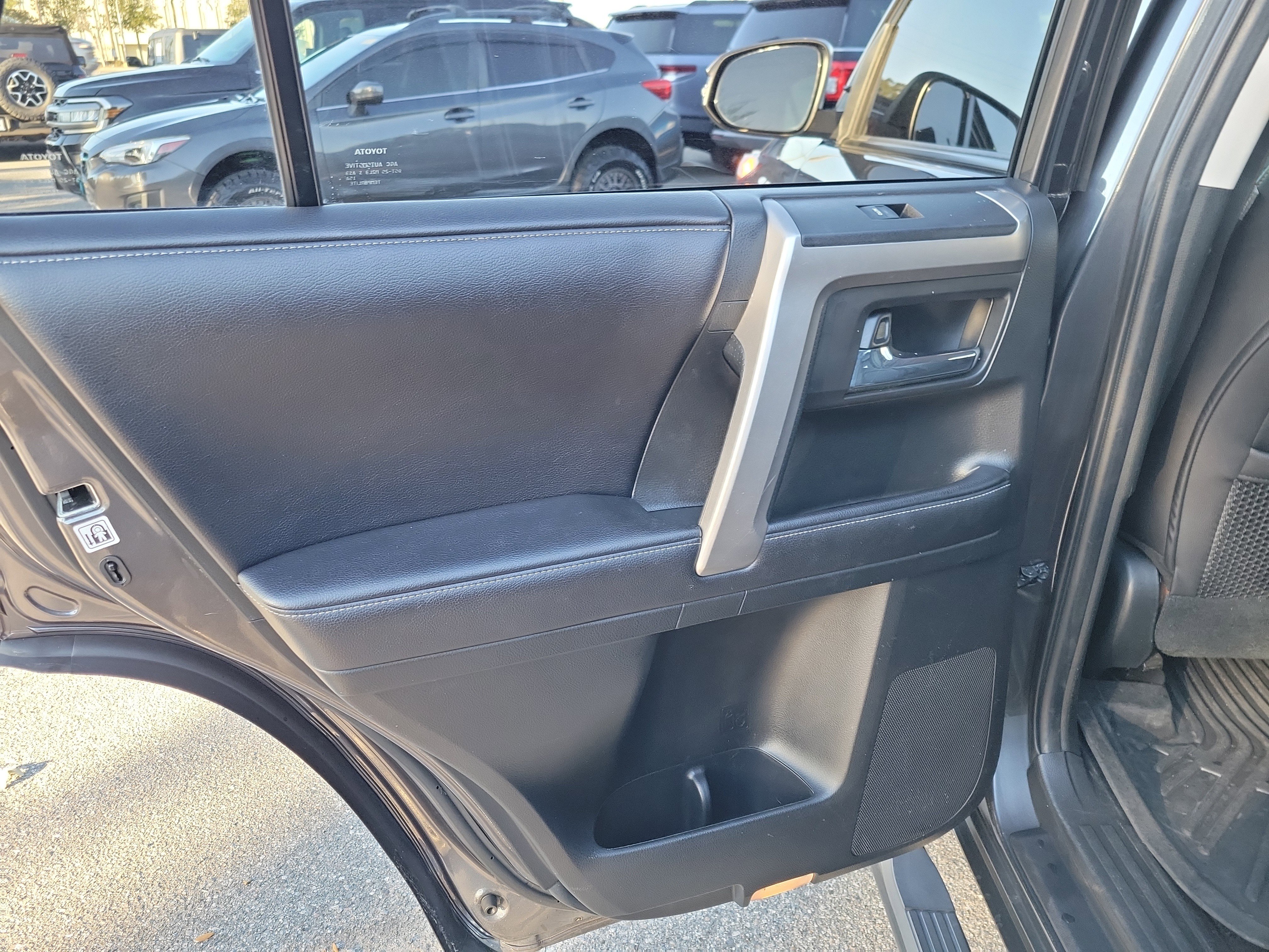 Used 2017 Toyota 4Runner SR5 image 24