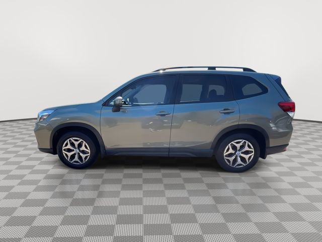 Used 2021 Subaru Forester Premium image 5