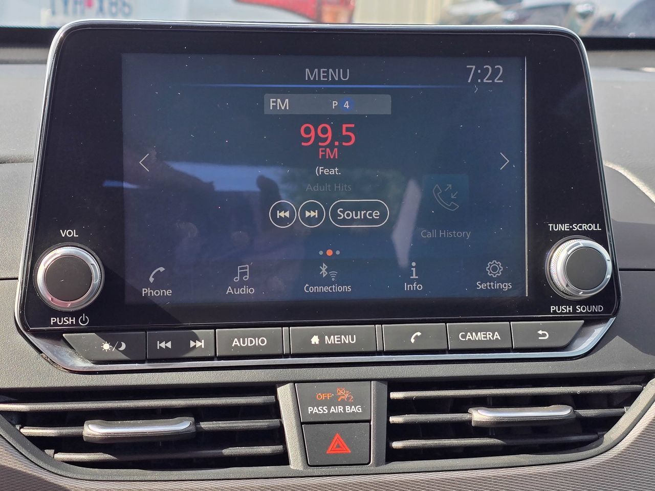 Used 2025 Nissan Altima 2.5 SR FWD image 16