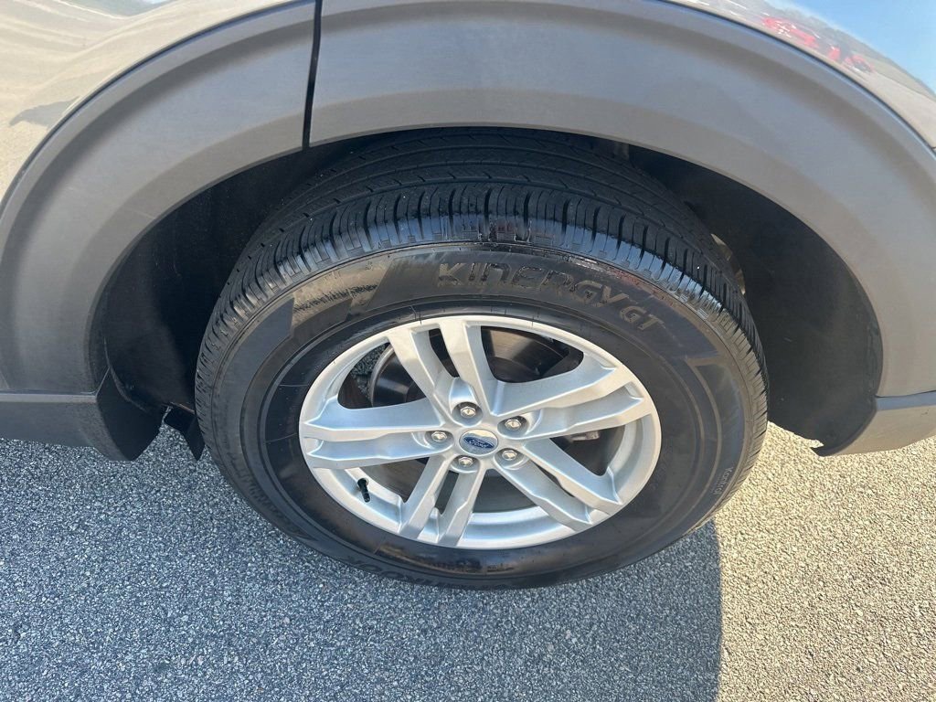 Used 2022 Ford Explorer XLT image 10