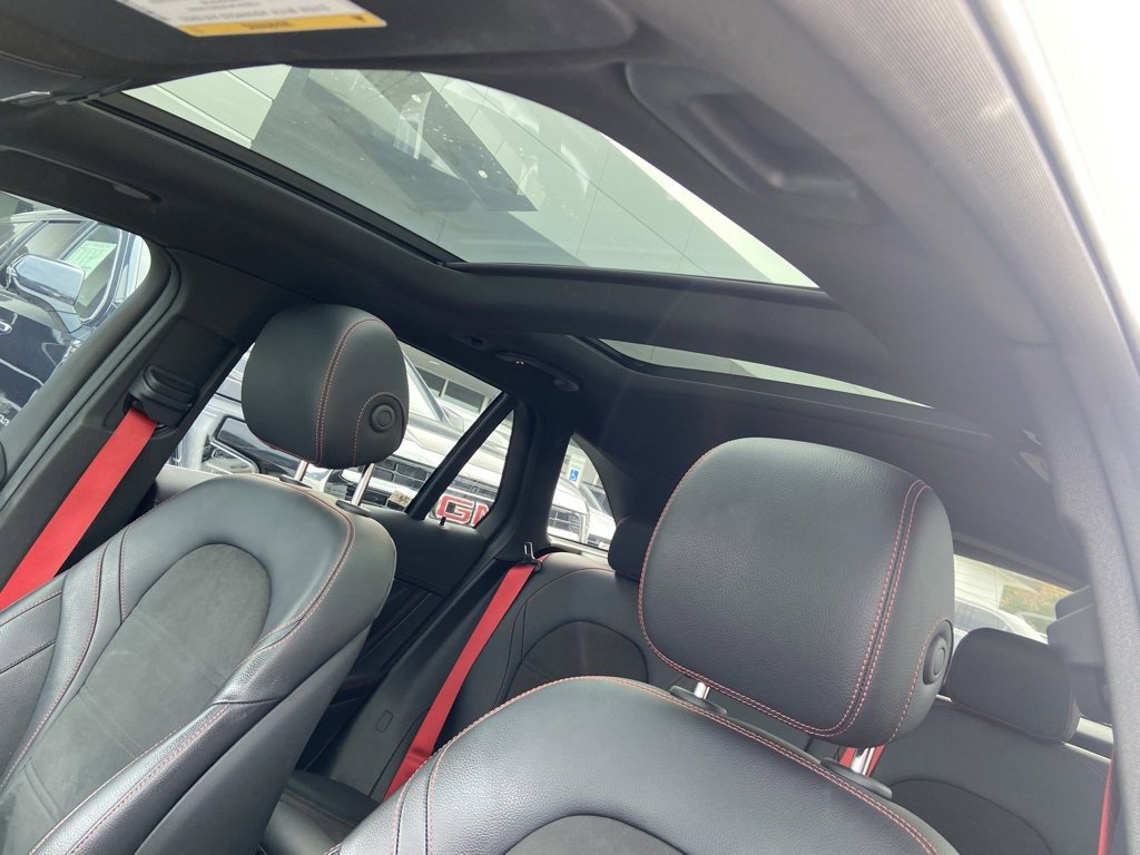 Used 2022 Mercedes-Benz GLC 43 AMG 4MATIC image 30