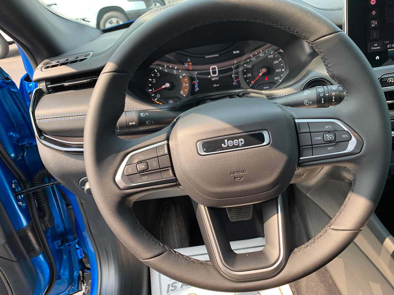 New 2026 Jeep Compass Latitude AWD/4WD image 10