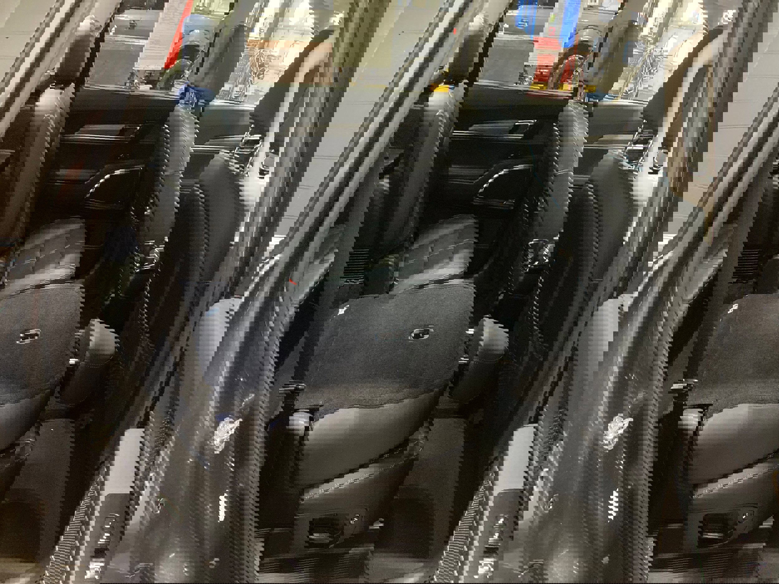 Used 2022 Kia Telluride SX image 12