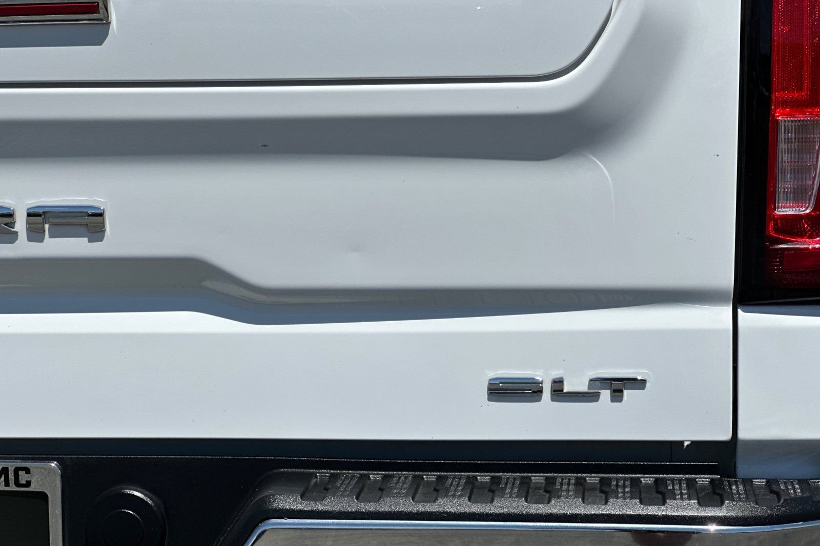 Used 2024 GMC Sierra 1500 SLT image 48