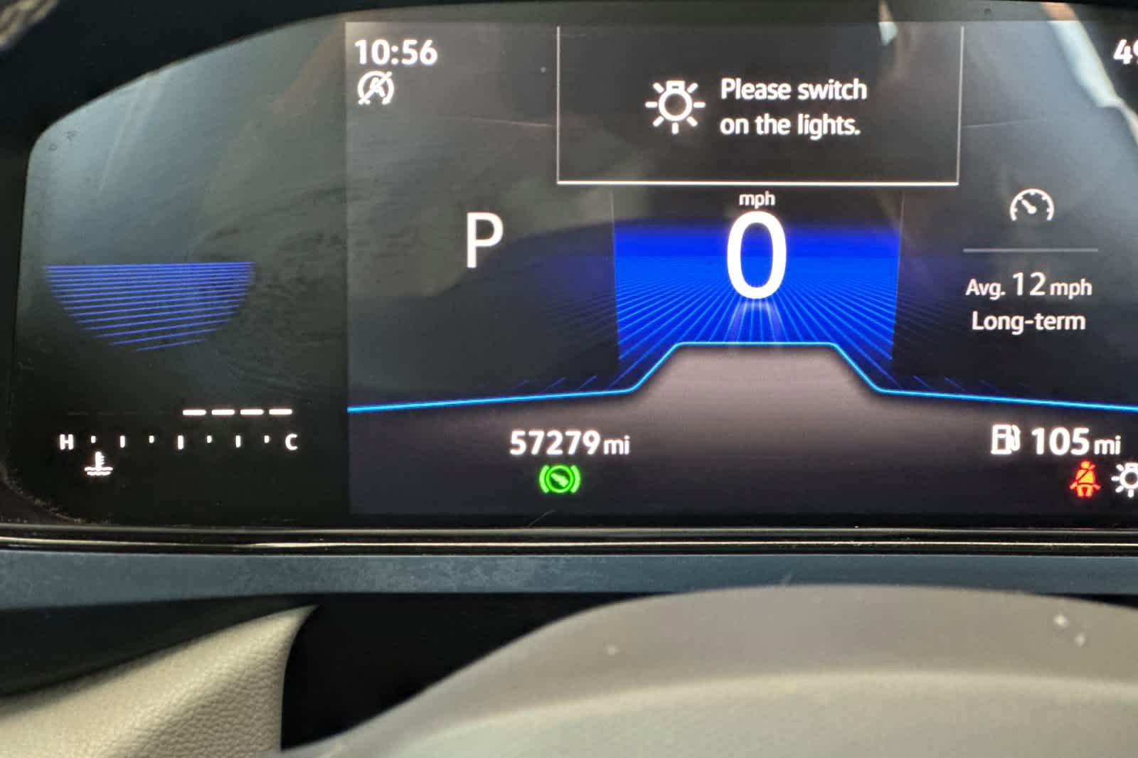 Used 2024 Volkswagen Taos SE w/ Panoramic Sunroof Package FWD image 29