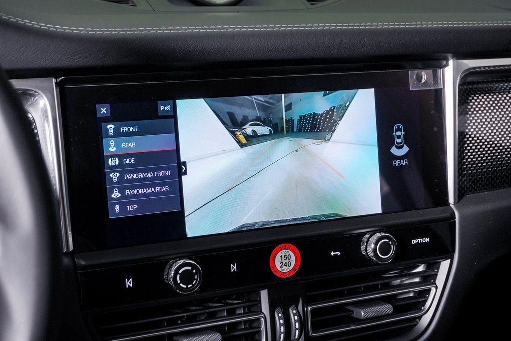 New 2026 Porsche Macan GTS image 23