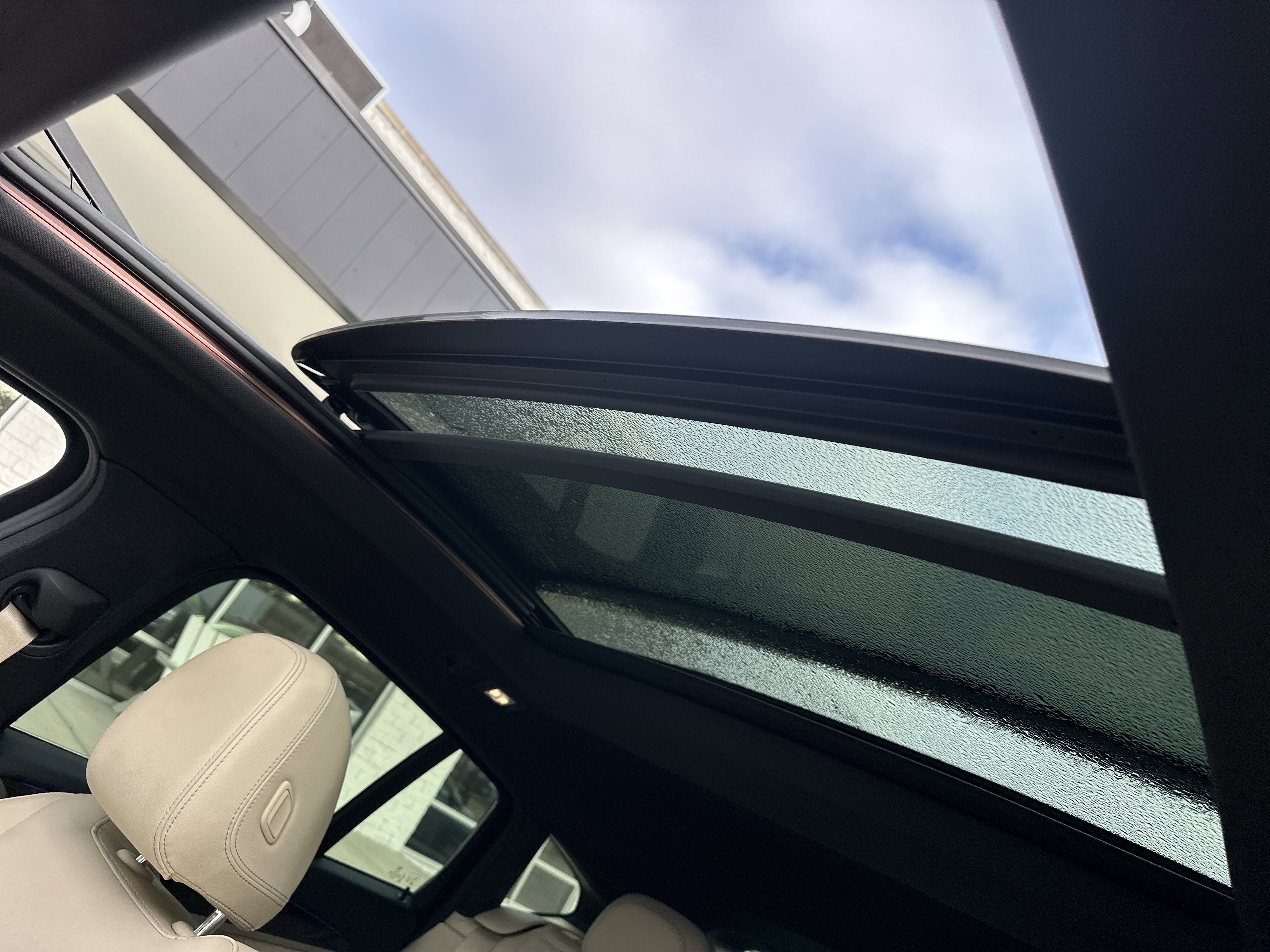 Used 2019 BMW X4 xDrive30i w/ Premium Package image 11