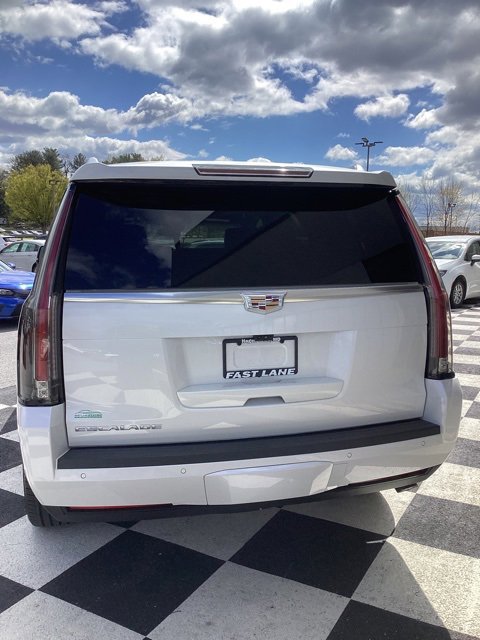 Used 2018 Cadillac Escalade Platinum image 10
