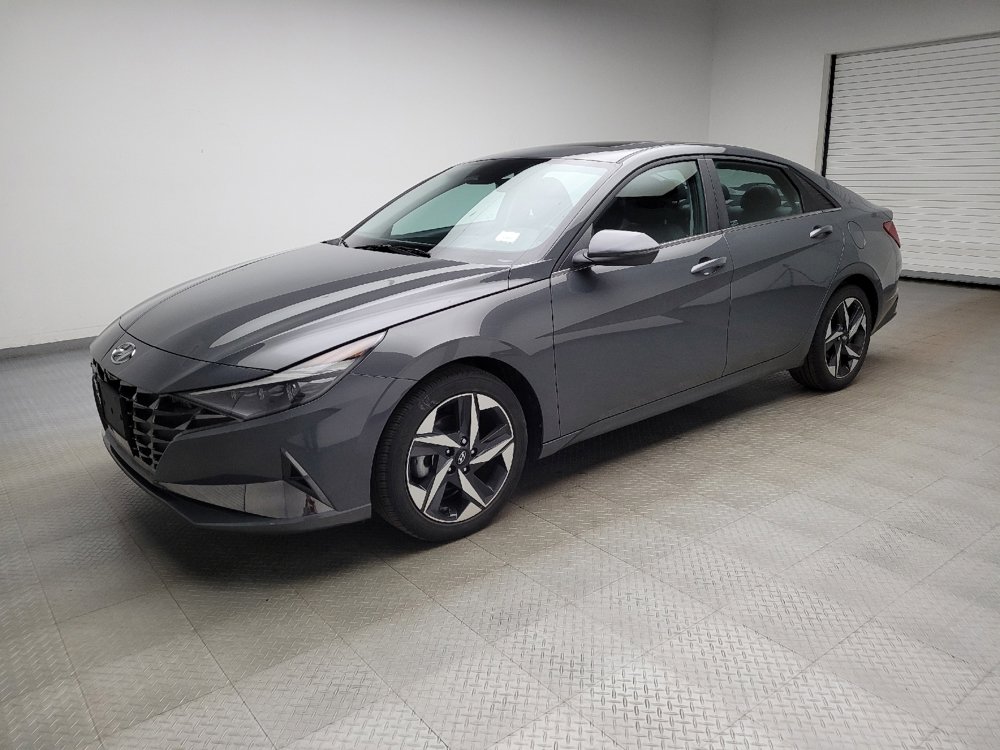 Used 2023 Hyundai Elantra Limited FWD image 2