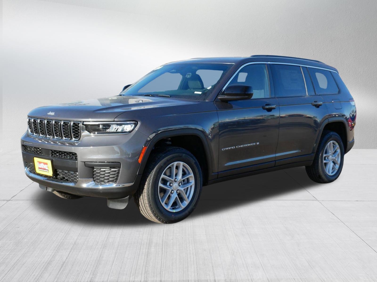 New 2026 Jeep Grand Cherokee L 4WD image 3