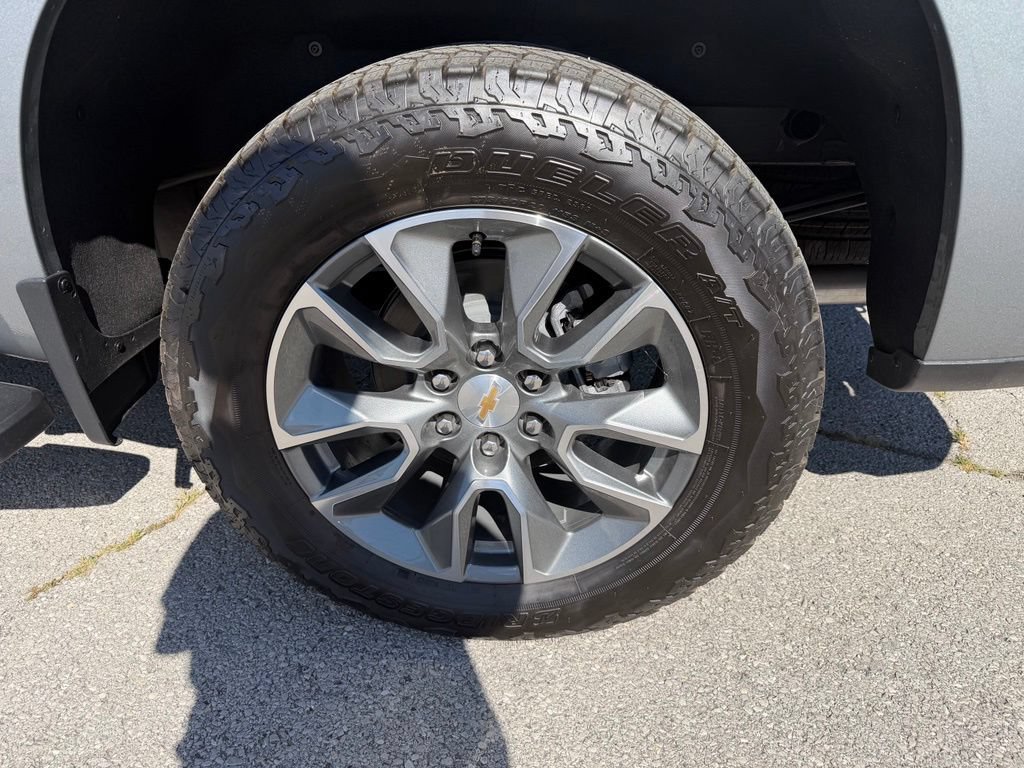 Used 2026 Chevrolet Silverado 1500 LT AWD/4WD image 14