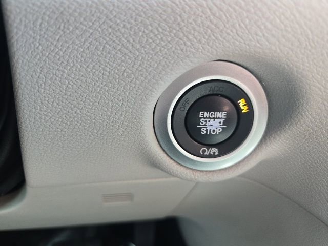 Used 2017 Chrysler Pacifica Touring FWD image 27