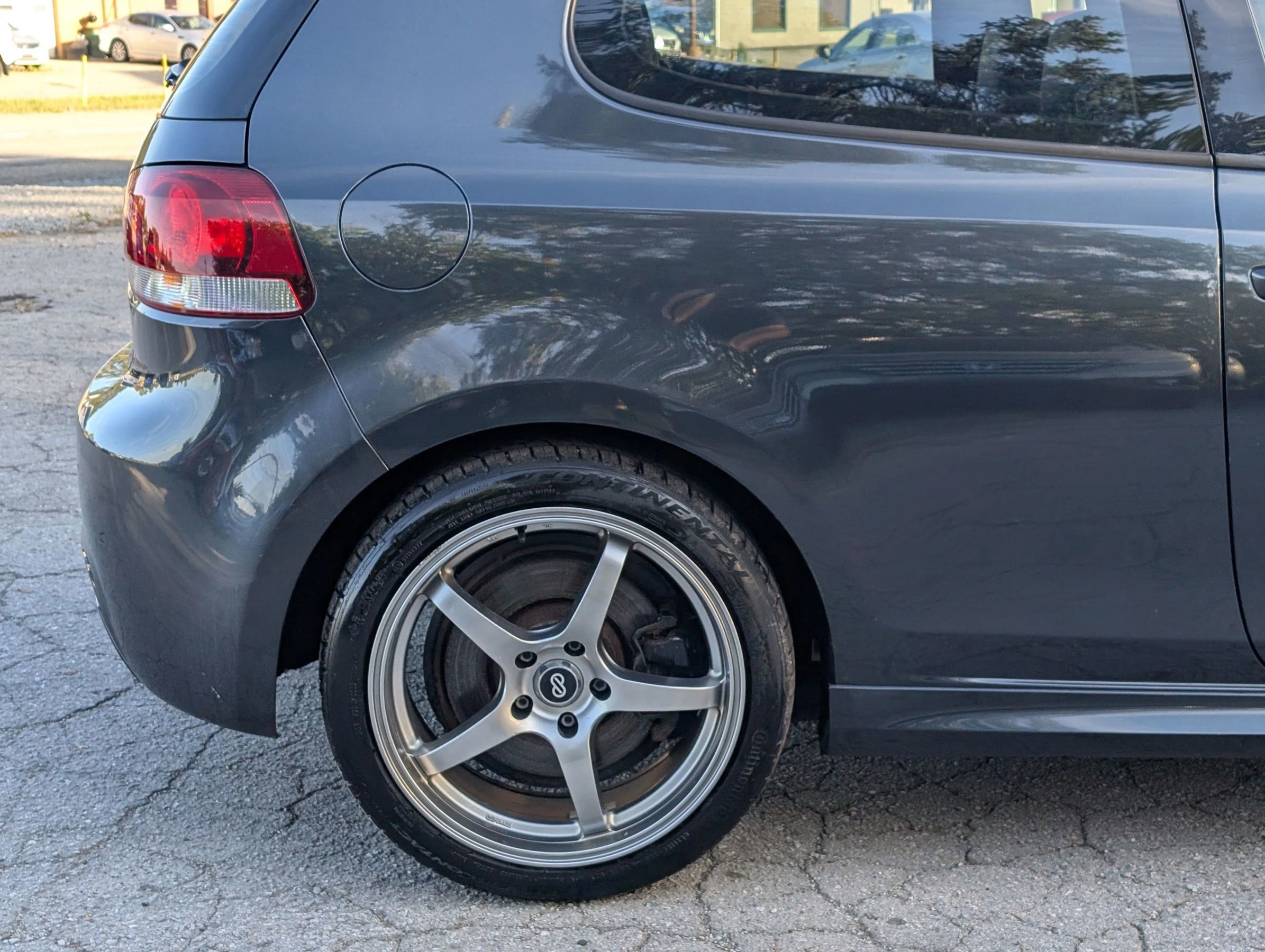 Used 2013 Volkswagen Golf R 2-Door image 8