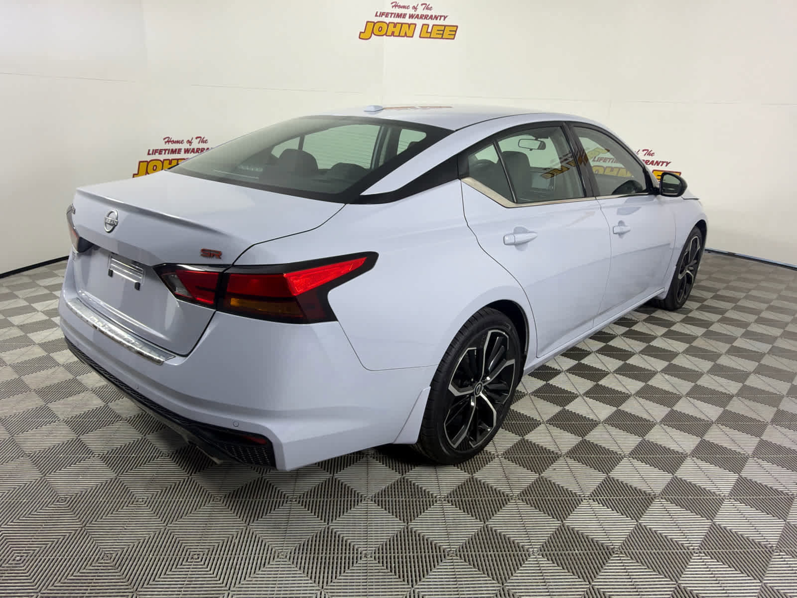 Certified 2023 Nissan Altima 2.5 SR FWD image 5