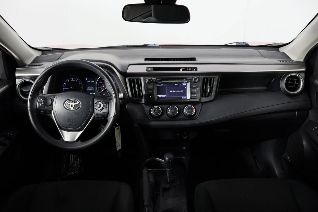 Used 2017 Toyota RAV4 LE FWD image 13
