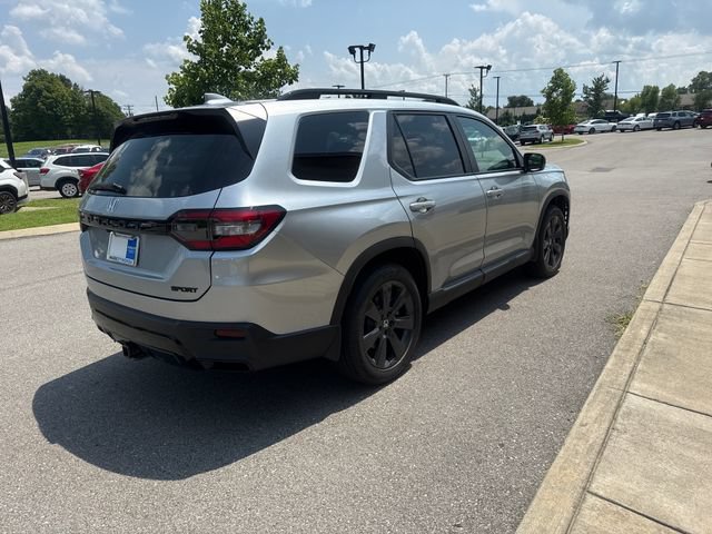 New 2026 Honda Pilot Sport image 4