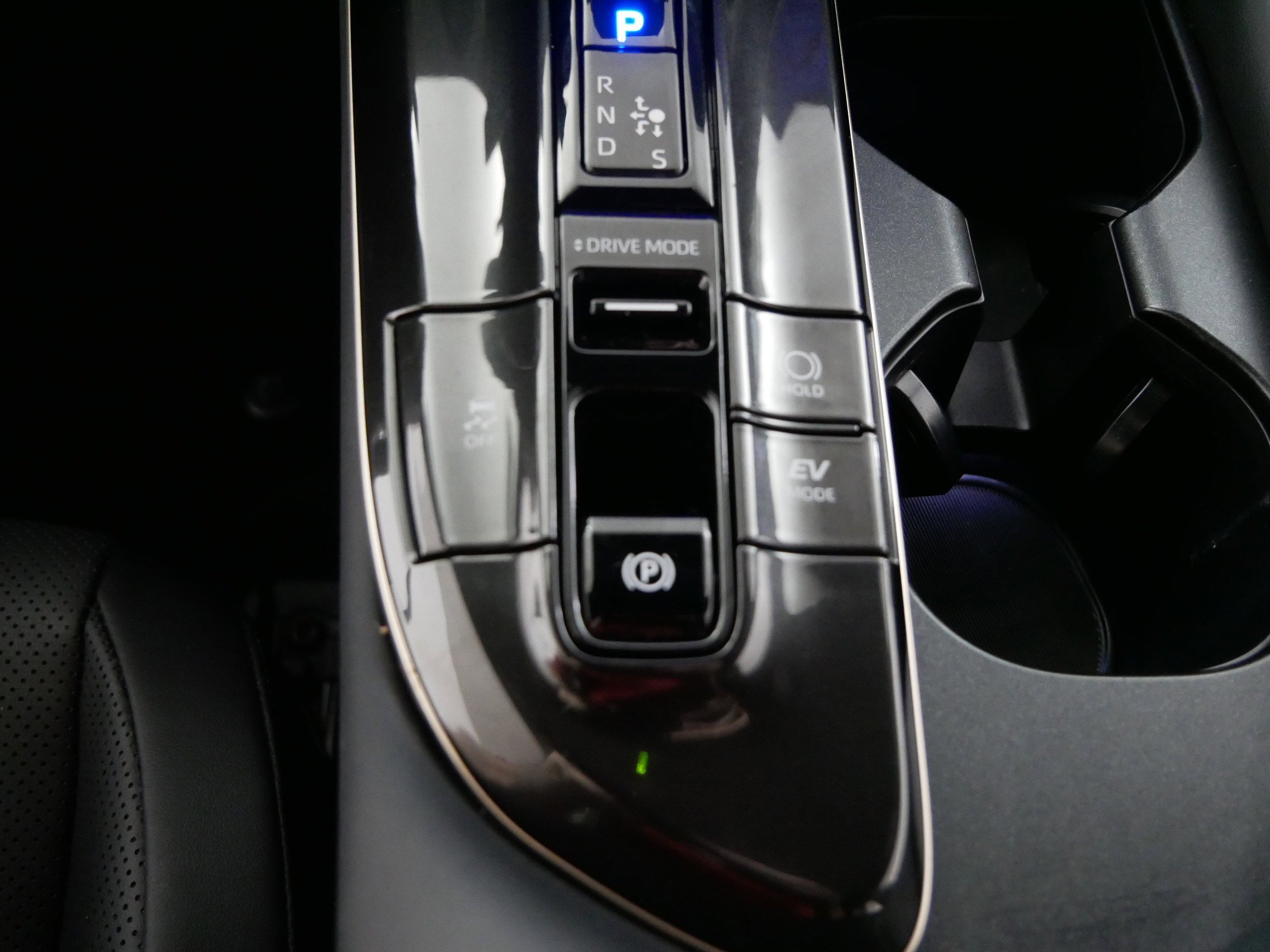 Used 2025 Toyota Crown Signia image 31