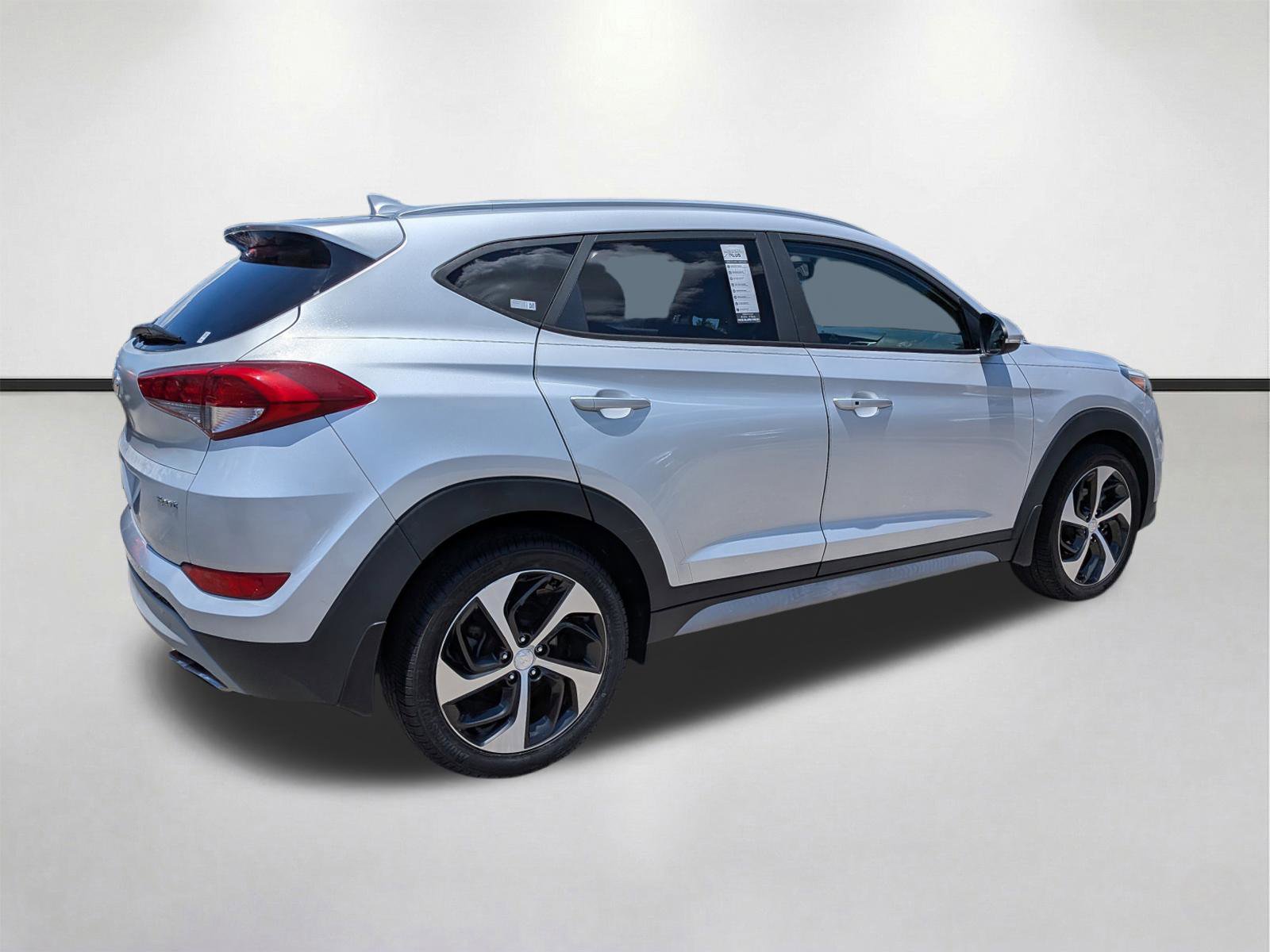Used 2018 Hyundai Tucson Sport FWD image 4