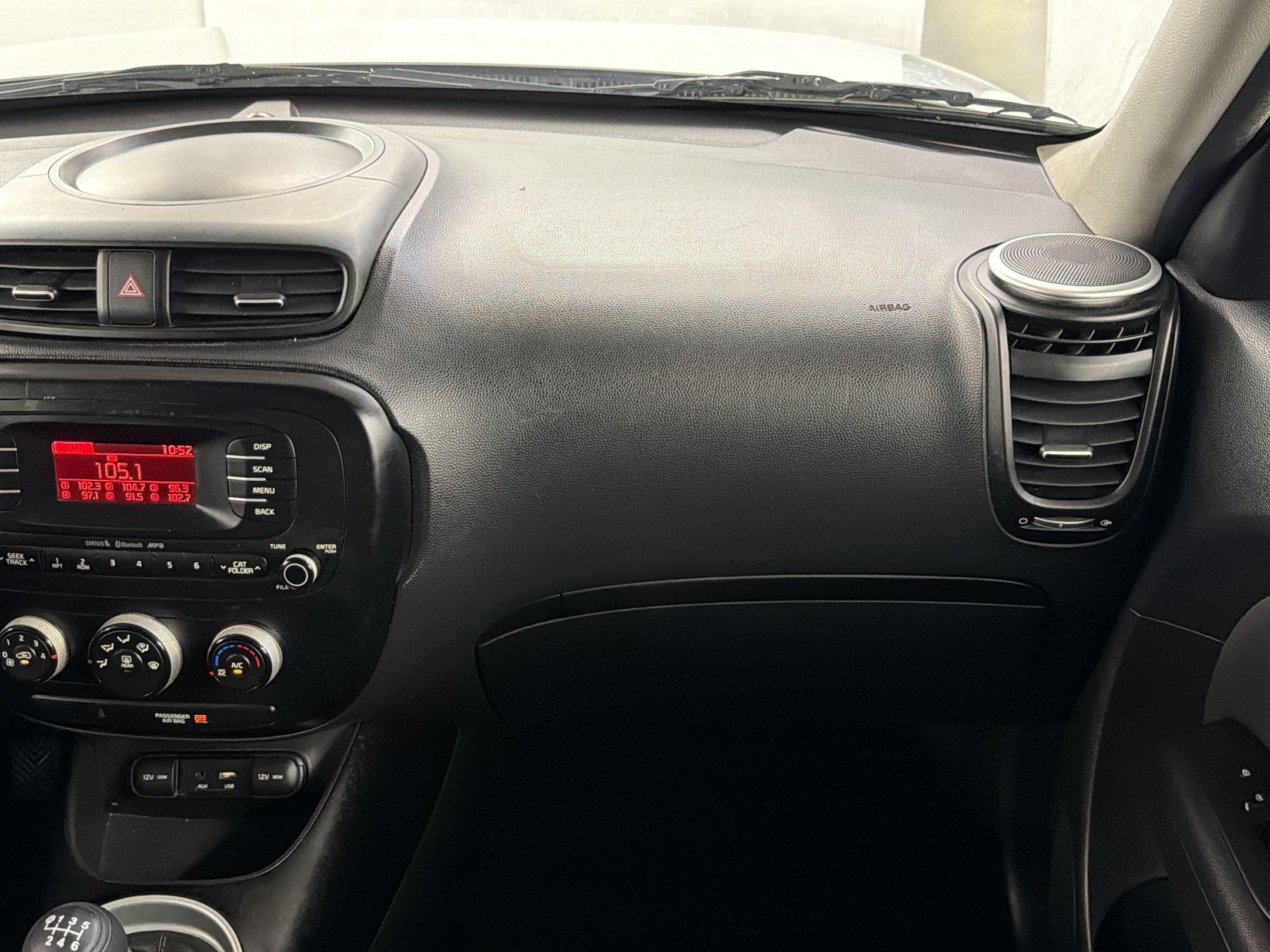 Used 2015 Kia Soul FWD image 26