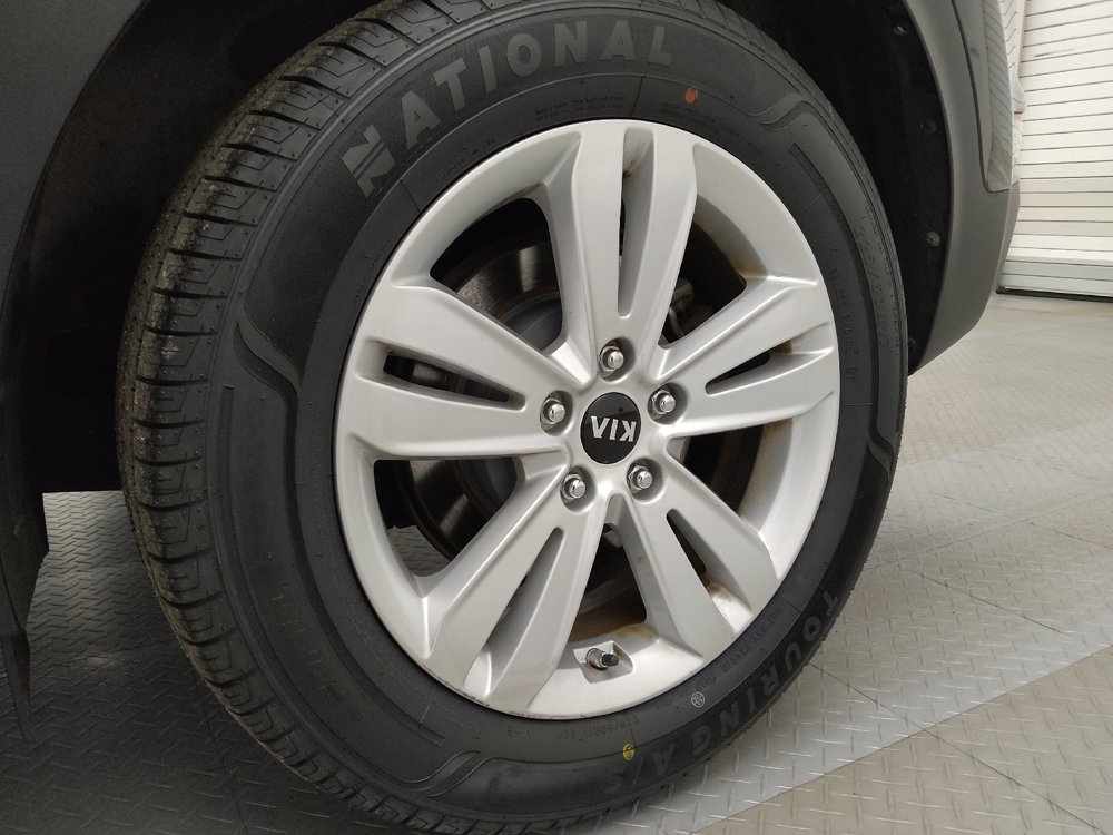 Used 2017 Kia Sportage LX FWD image 31