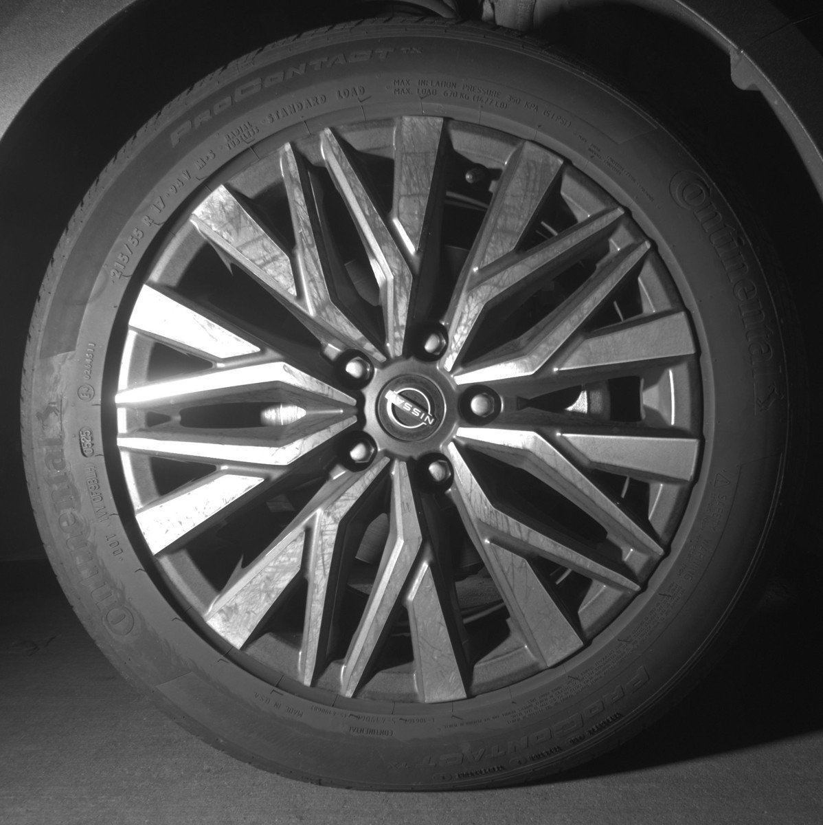 Used 2025 Nissan Altima 2.5 SV image 13