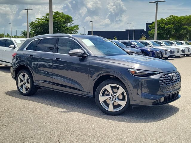 Certified 2025 Audi Q5 Premium w/ Premium Plus AWD/4WD image 31