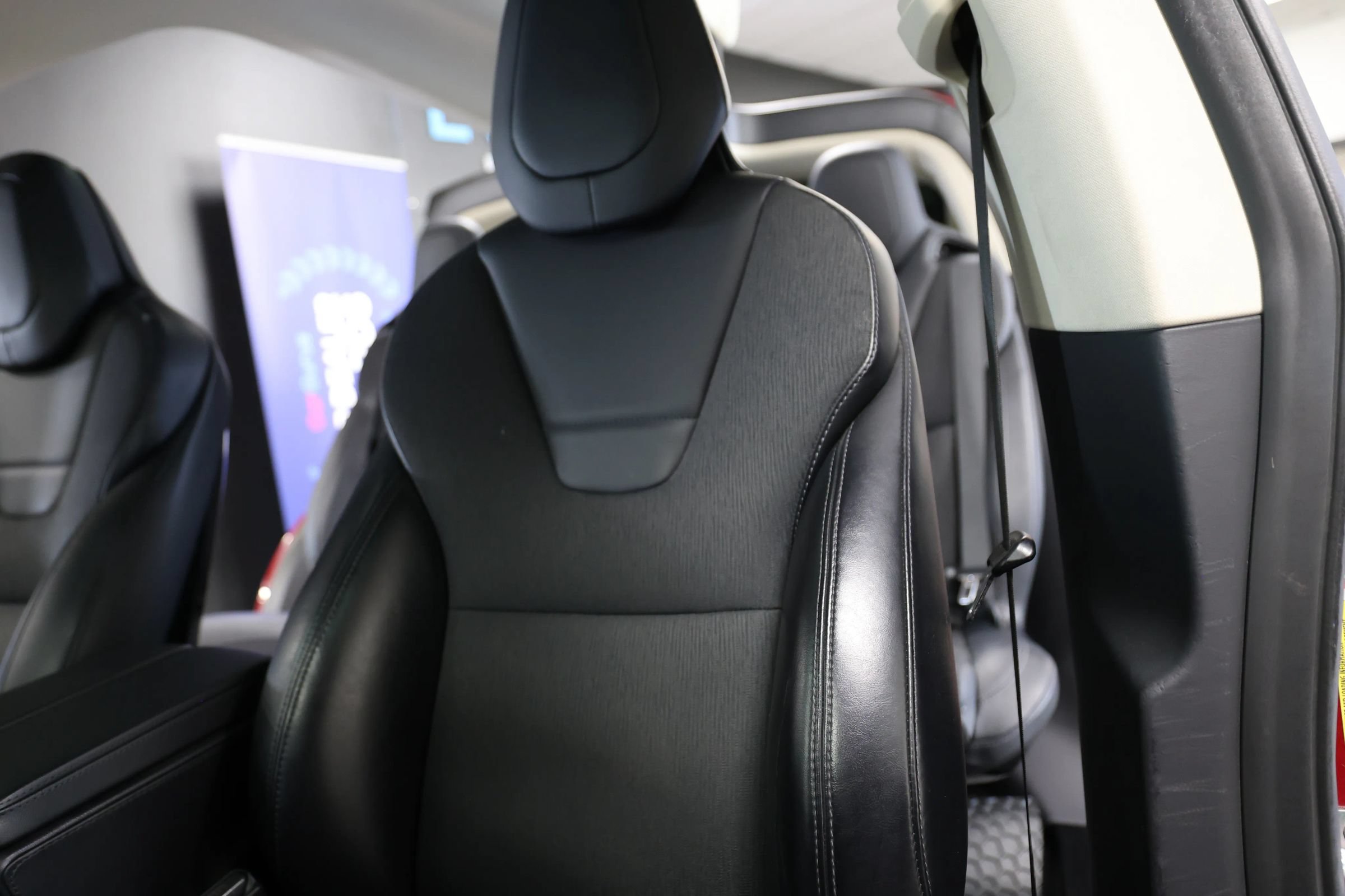 Used 2016 Tesla Model X 75D AWD/4WD image 26