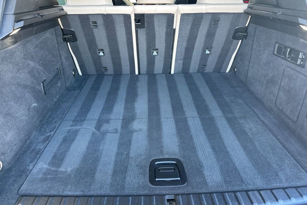 Used 2023 BMW iX M60 w/ Executive Package image 16