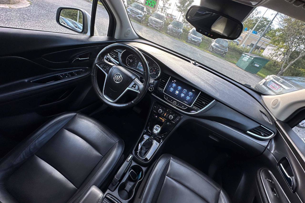 Used 2019 Buick Encore Essence w/ Experience Buick Package AWD/4WD image 14