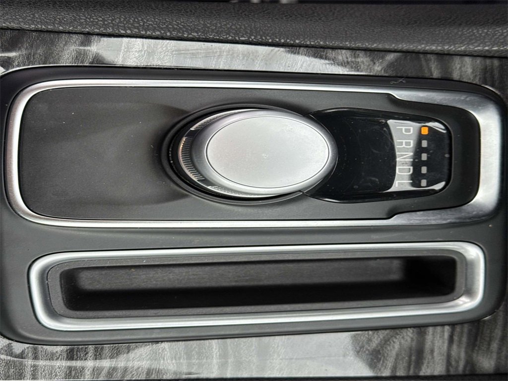 Used 2022 Chrysler 300 Touring w/ Sport Appearance Package image 44