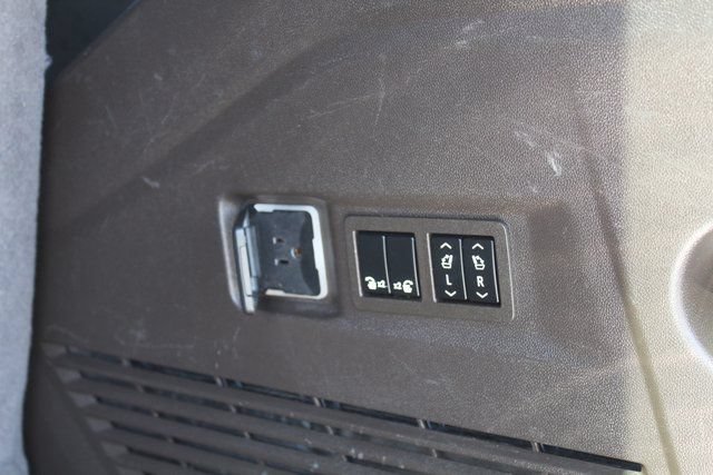 Used 2022 GMC Yukon Denali AWD/4WD image 6