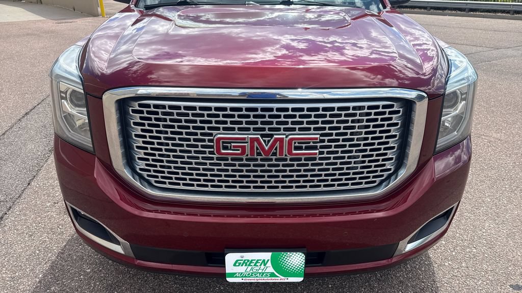 Used 2016 GMC Yukon Denali w/ Open Road Package AWD/4WD image 12