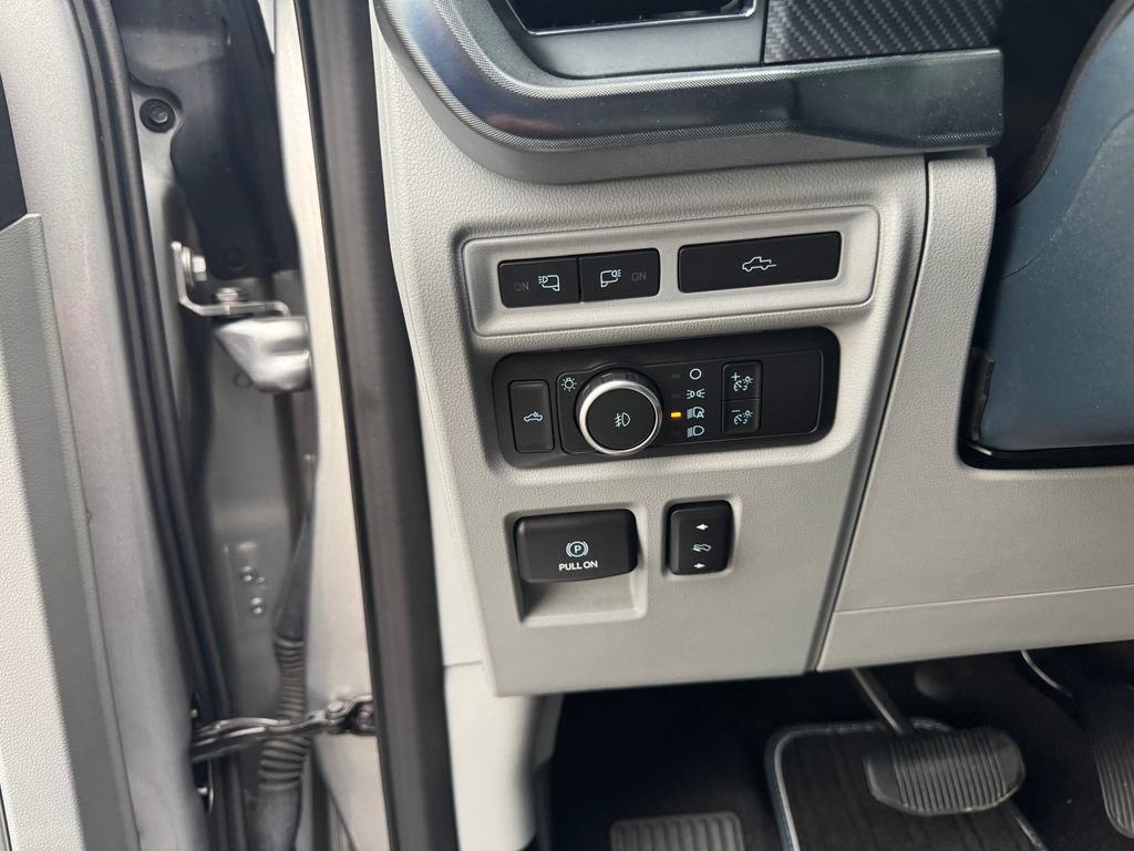 Used 2022 Ford F150 Limited AWD/4WD image 23